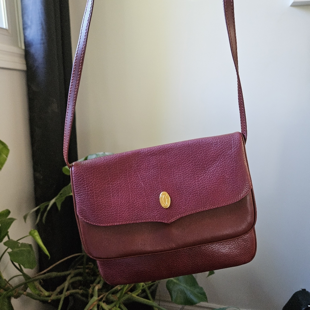 Classic Women's Crossbody Bag in Plum